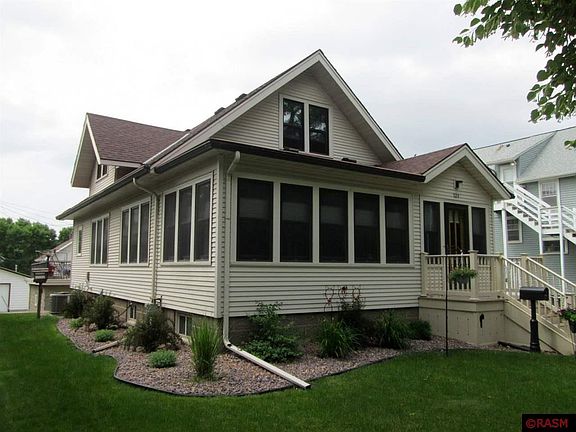 2nd image of 924 N 5th St