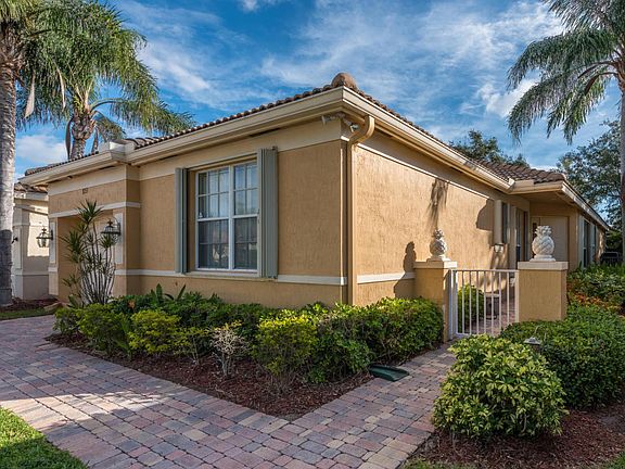 2nd image of 7153 Cataluna Cir