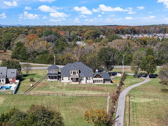 4th image of 4999 Crescent Ln