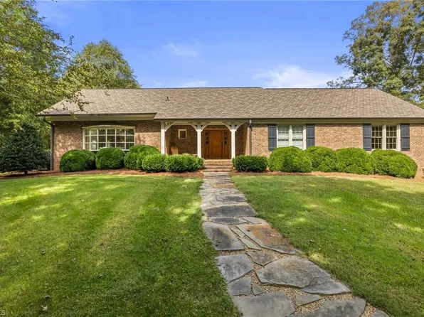 3801 Ryan Way, Winston Salem, NC 27106