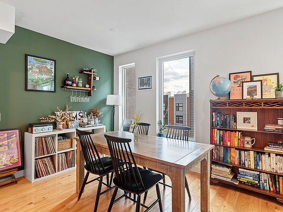 3rd image of 2012 Frankford Ave APT 4C