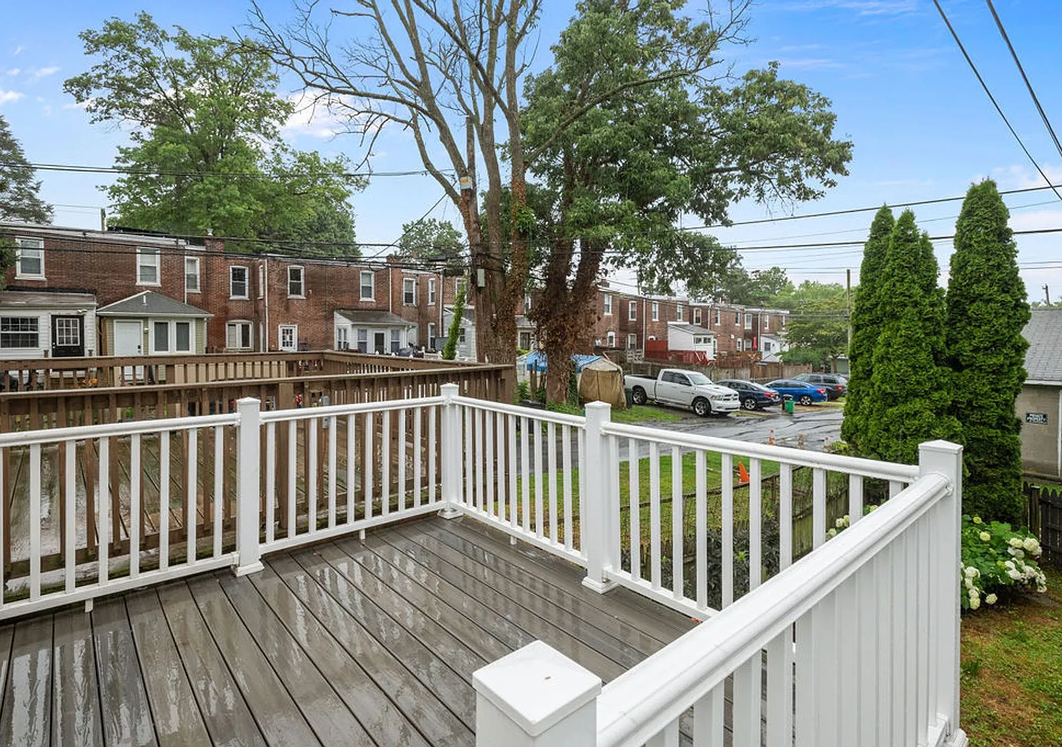 First Month Rent Free** Renovated Row Home (New Kitchen/Floors & Paint) Located In Rose Tree Medi... — Photo 4