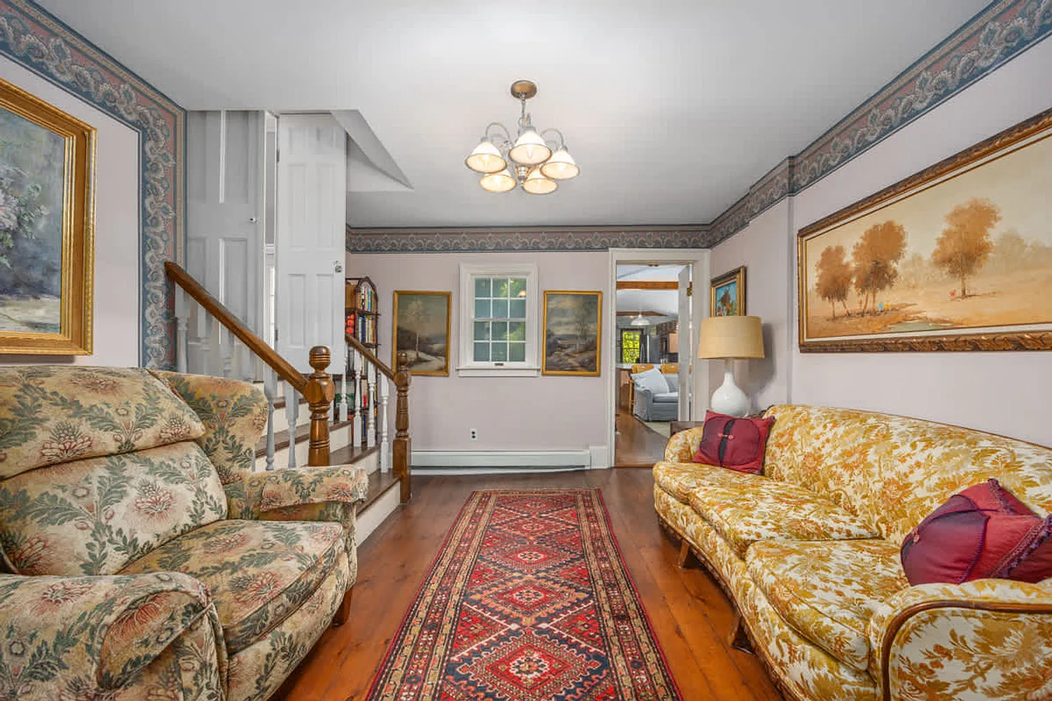 4 bed, 2.0 bath, 2615 sqft, $4,711 — Photo 4