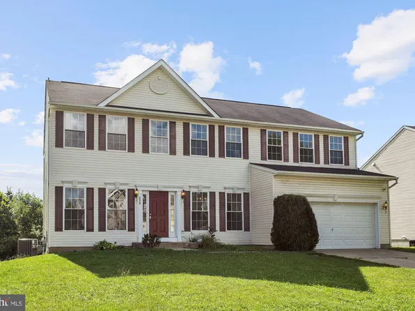 239 Hobbitts Ln, Westminster, MD 21158