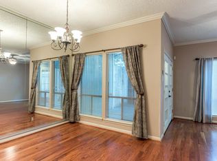5910 Winsome Ln APT 4, Houston, TX 77057