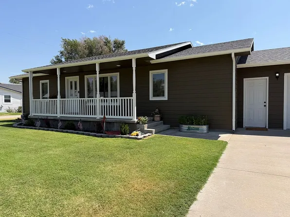 302 S Escalanta St, Montezuma, KS 67867