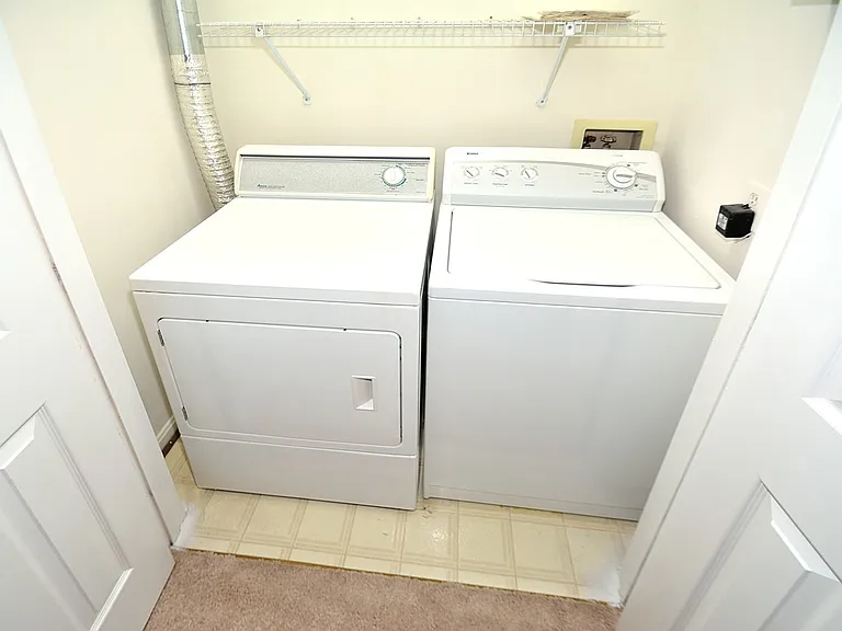 9425 Van Arsdale Dr — Photo 24