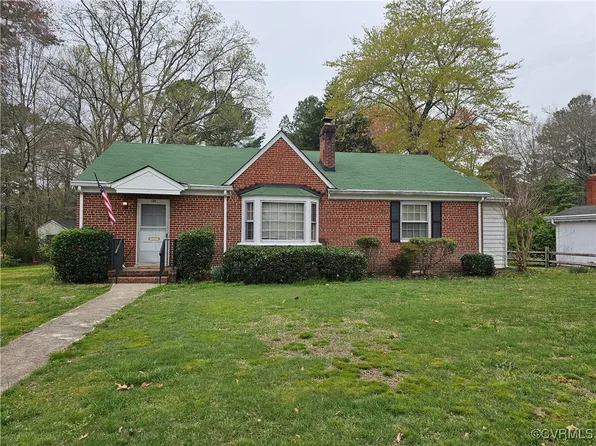 120 S Snead St, Ashland, VA 23005