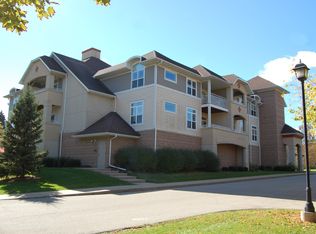 213 S Main St, Thiensville, WI 53092