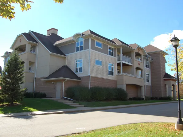 213 S Main St, Thiensville, WI 53092