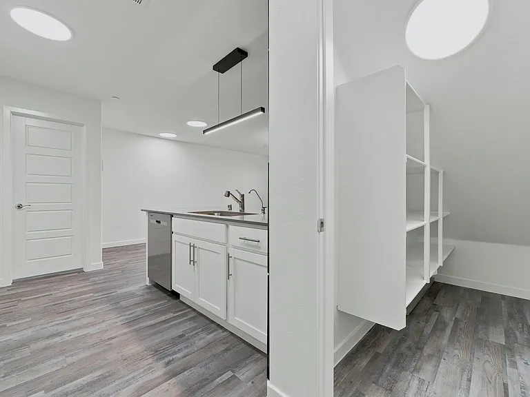 9673 Horseshoe Canyon St — Photo 44