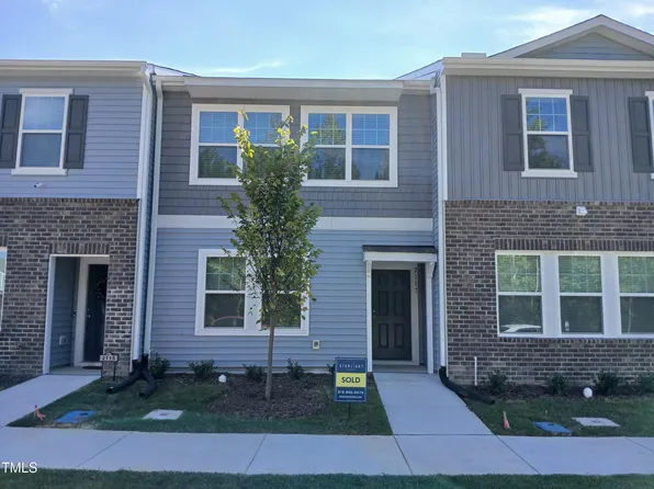 2117 Glen Crossing Dr, Durham, NC 27704