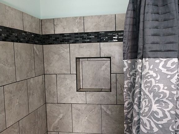 5th image of 1519 Mallard Cir E