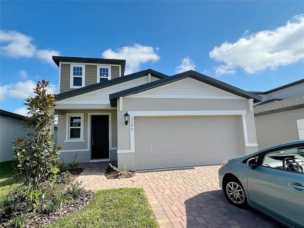4 bed, 2.5 bath, 2168 sqft, $2,360 — Photo 1