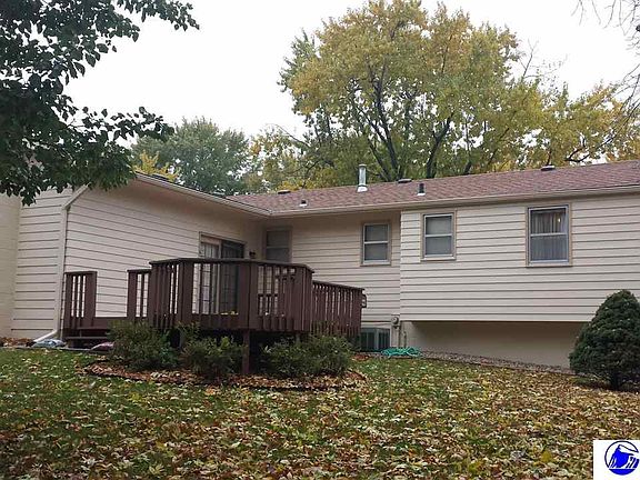 5th image of 4935 S 91st St