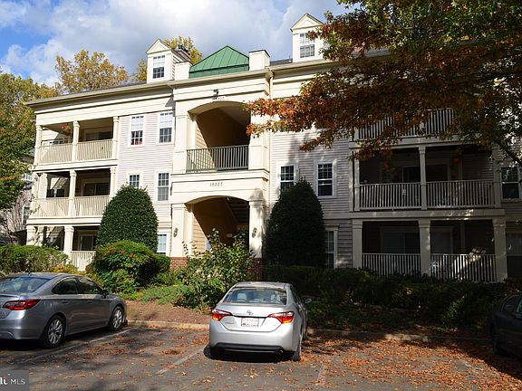 2nd image of 15307 Diamond Cove Ter #6-C