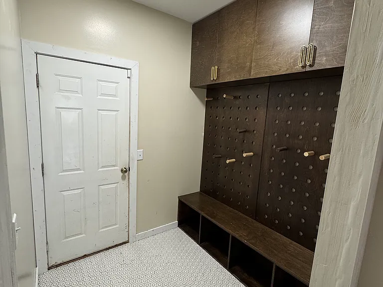 327 Hearthwood Dr — Photo 9