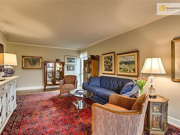 5th image of 2525 Main St APT 401