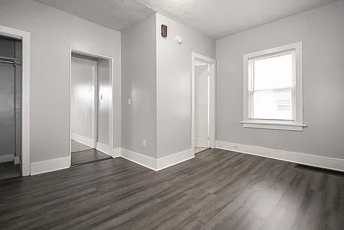 3104 Seymour Ave Photo 1