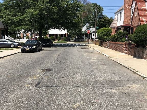 5th image of 11561 222nd St