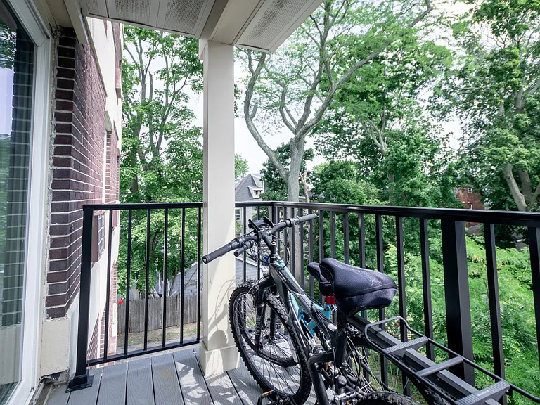245 Lafayette St #2D — Photo 14