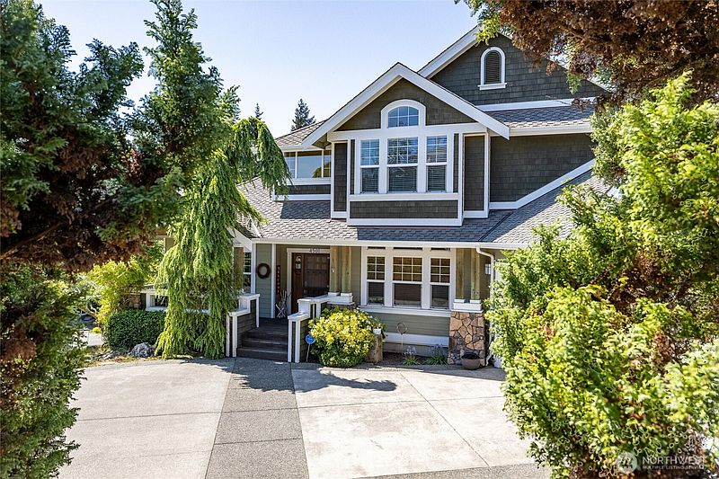 2nd image of 4501 Dove Court