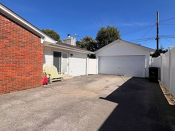 2nd image of 13 Virginia Ave