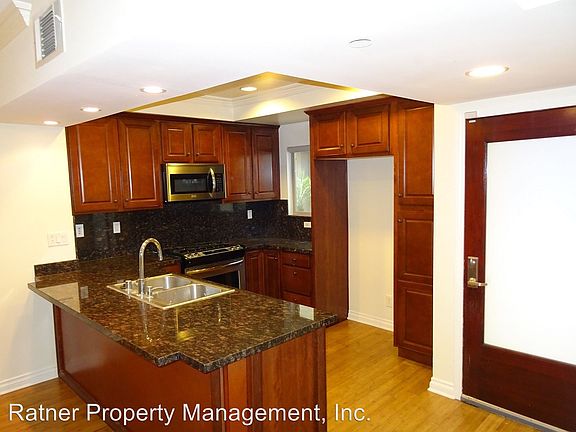 5th image of 5056 Laurel Canyon Blvd #109