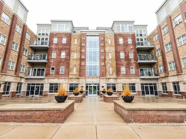 6330 West Greenfield AVENUE #206, West Allis, WI 53214
