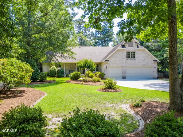 213 Ravenswood Road, Hampstead, NC 28443