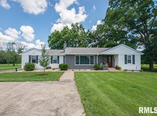 1638 N Main St, Benton, IL 62812