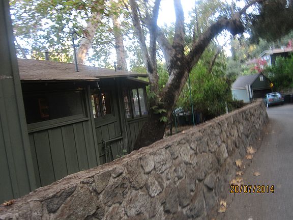 2nd image of 498 Woodland Dr