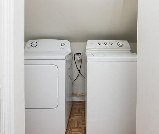 4th image of 1254 N Greenview Ave APT 2L
