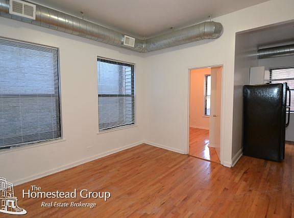 4th image of 3809 N Broadway St #Two