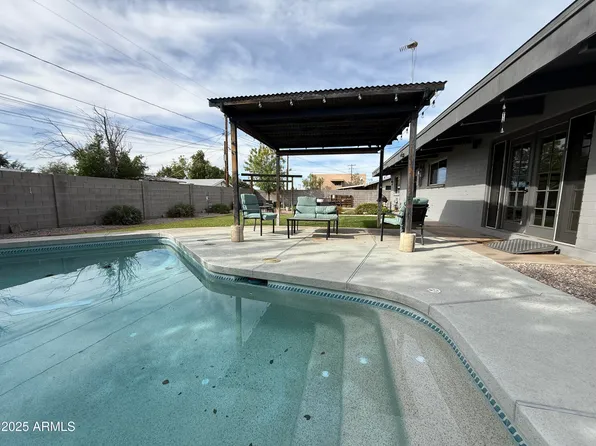 6715 E BUTTE Street, Mesa, AZ 85205