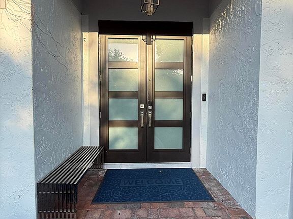 3rd image of 7670 Live Oak Drive