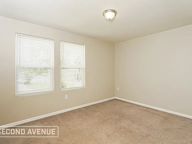 41 Raemoor Dr — Photo 13