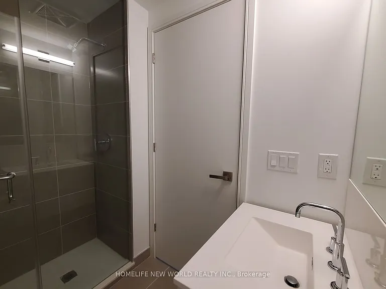 3 Gloucester St #3213 — Photo 7