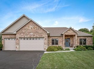 1306 Secretariat Dr, Genoa, IL 60135