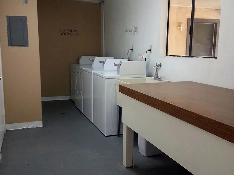 539 E Ridgecrest Blvd #H — Photo 20