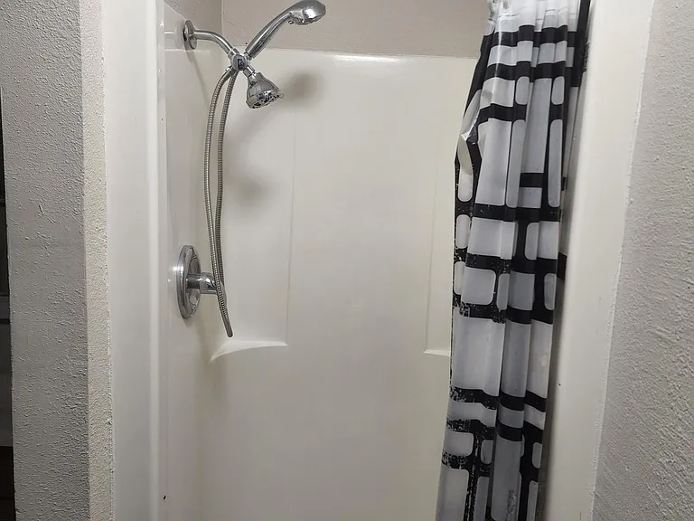 317 Oak Dr — Photo 8