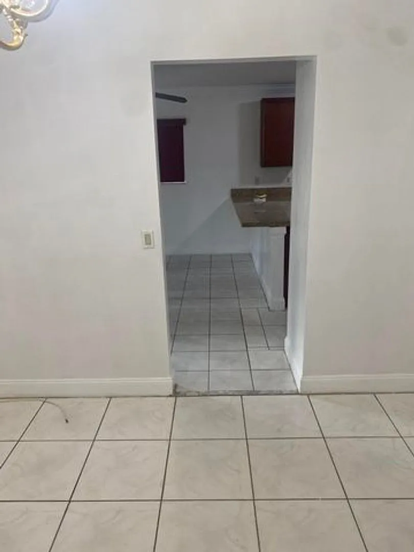 663 White Water Dr, West Palm Beach, FL 33413 — Photo 3