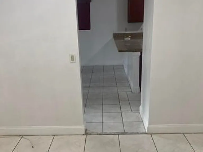 663 White Water Dr — Photo 3