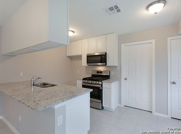3rd image of 2130 Davy Crockett Dr