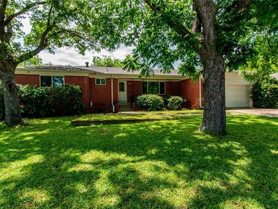 905 Danish Dr, Grand Prairie, TX, 75050