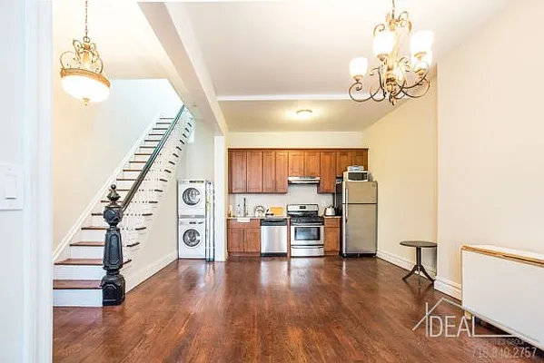 Rented by Ideal Properties Group | media 4