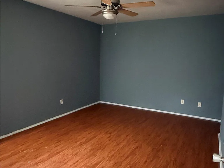 10603 S Wilcrest Dr #45 — Photo 9