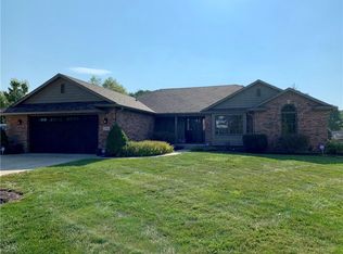 31 Sara Ct, Whiteland, IN 46184