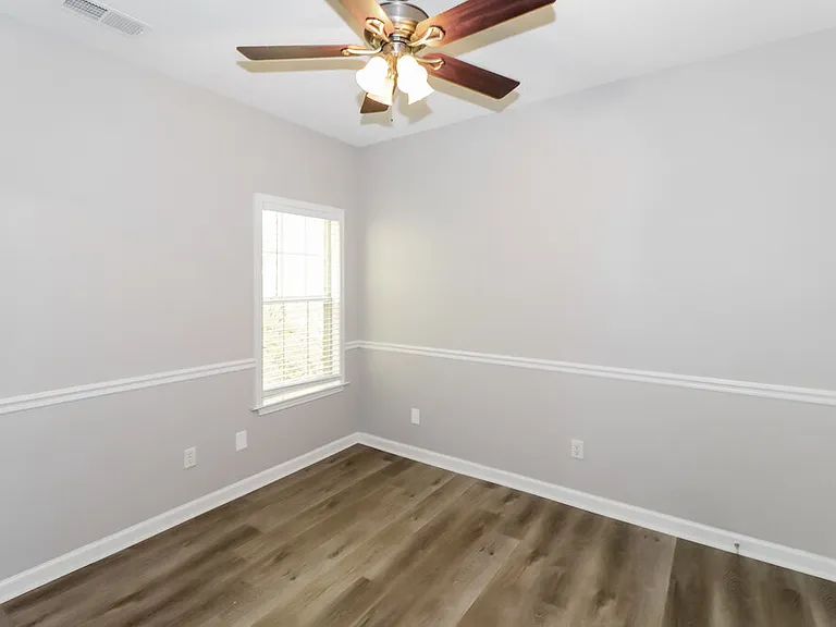 8750 Rogers Park Ave — Photo 14