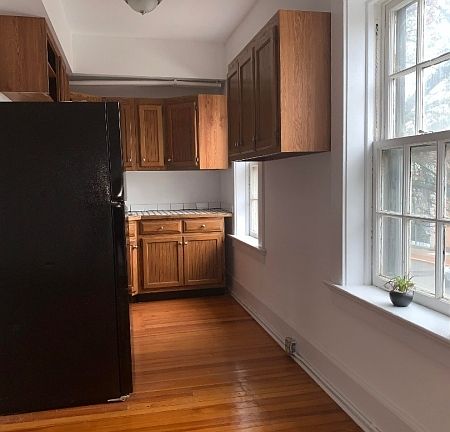 4th image of 555 Bloomfield Ave